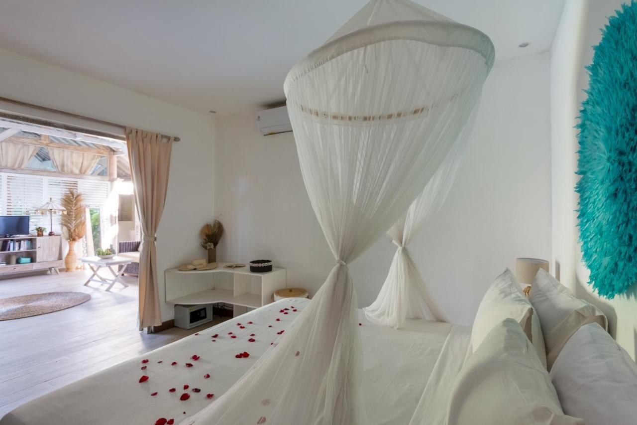 Cocowhite Villa Seminyak Dış mekan fotoğraf