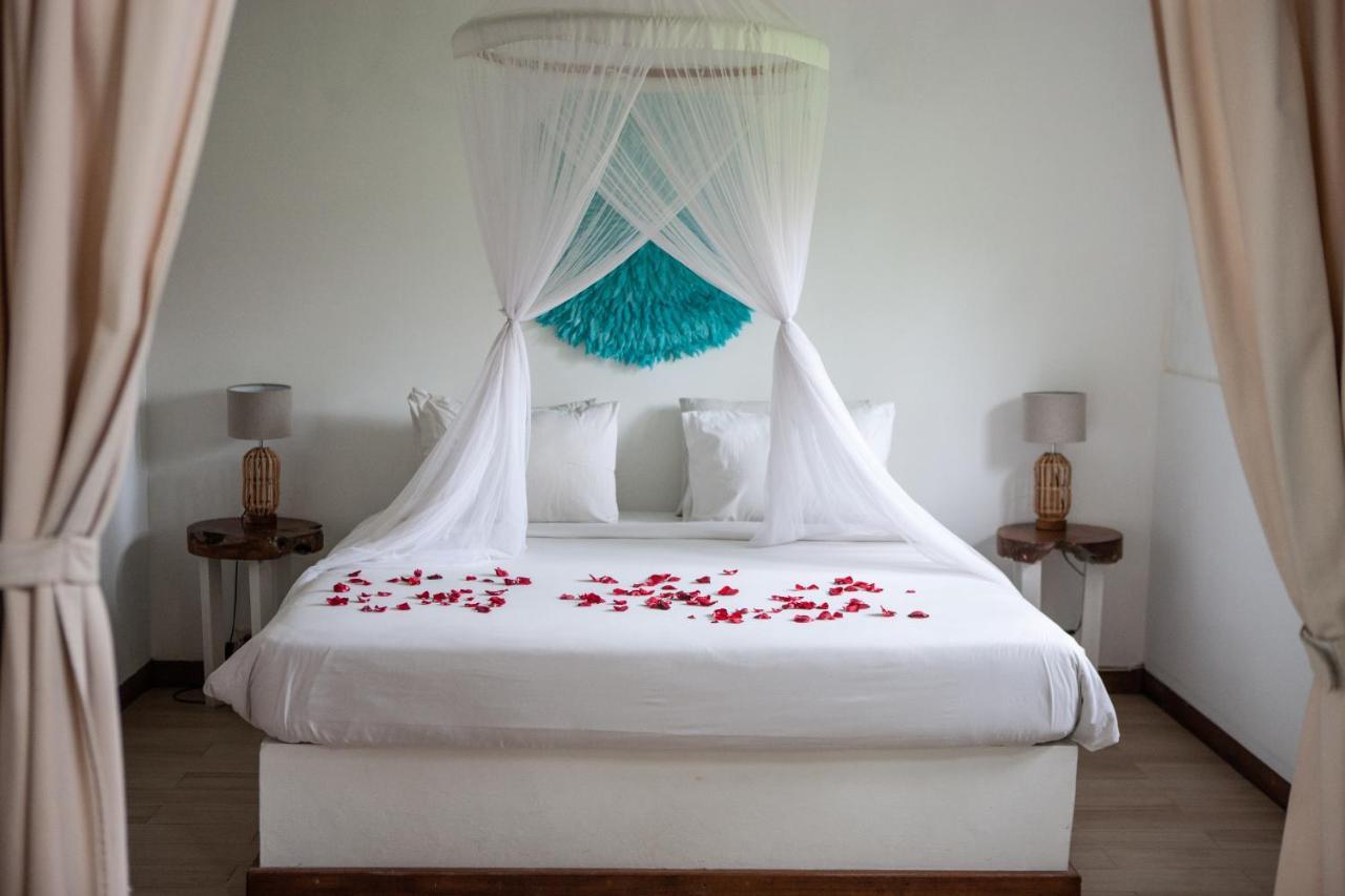 Cocowhite Villa Seminyak Dış mekan fotoğraf