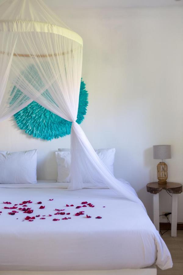 Cocowhite Villa Seminyak Dış mekan fotoğraf