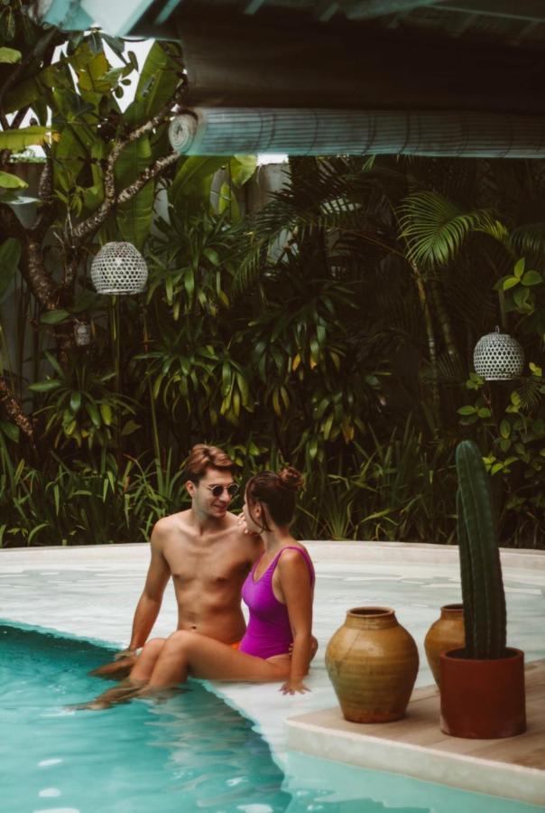 Cocowhite Villa Seminyak Dış mekan fotoğraf